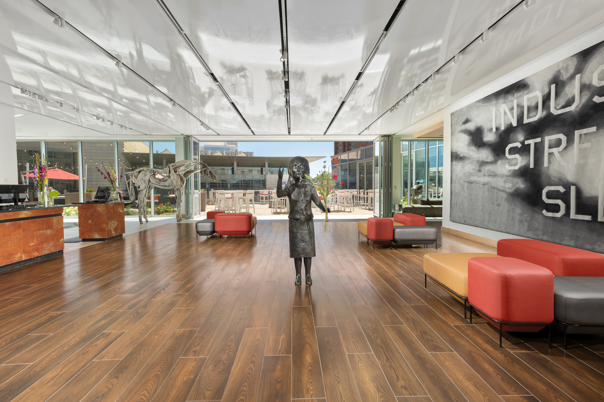 4th Floor Lobby - ART Hotel